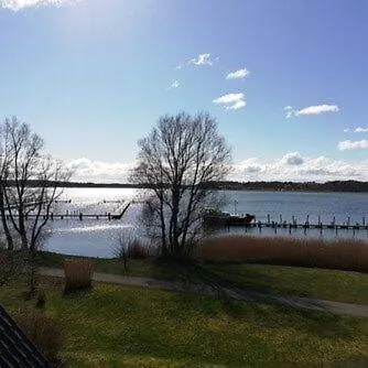 Appartement Ferienbungalow Mit Terrasse Und Seeblick In